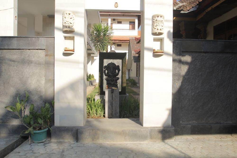 D'Gaduh Suite Kuta 庫塔 外观 照片